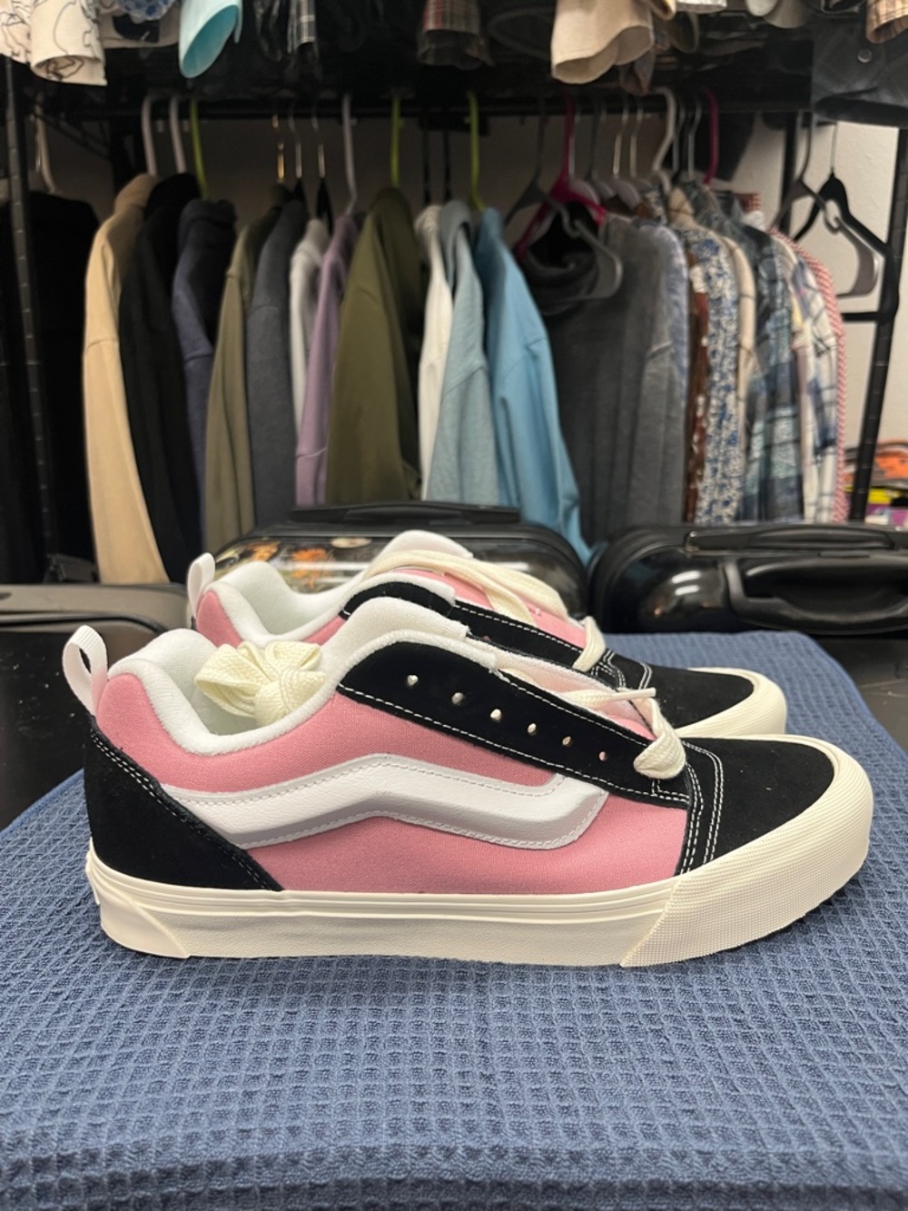 Vans Knu Skool Pink and Black Sneakers - Picture 2 of 7